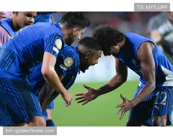 利雅得新月4-0大胜巴格达警察,马科斯-莱昂纳多梅开二度 利雅得新月4-0大胜巴格达警察,马科斯-莱昂纳多梅开二度