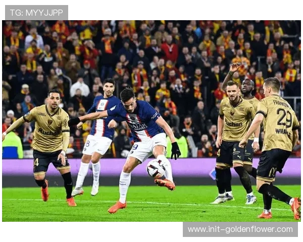 朗斯22轮42球创半世纪记录，进攻复兴能否持续挑战法甲传统格局