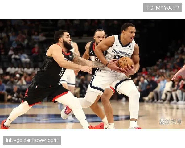 三月份赛程总结：快船取得11胜3负，悄然升至西部第三