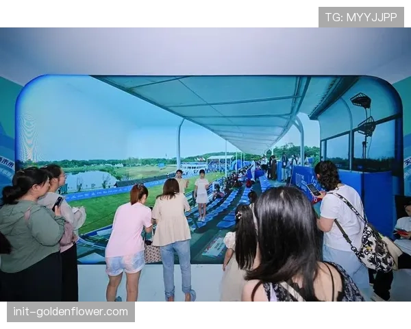 为提升观赛体验，丹麦部分球场引入360度沉浸式回放系统